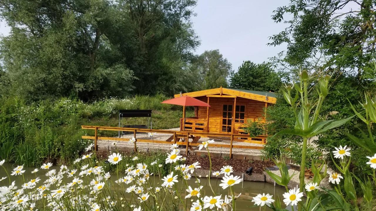 East Pool Cabin Линкольн Экстерьер фото